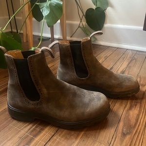 Brown Blundstone High Top Leather Rustic Brown Chelsea Boot